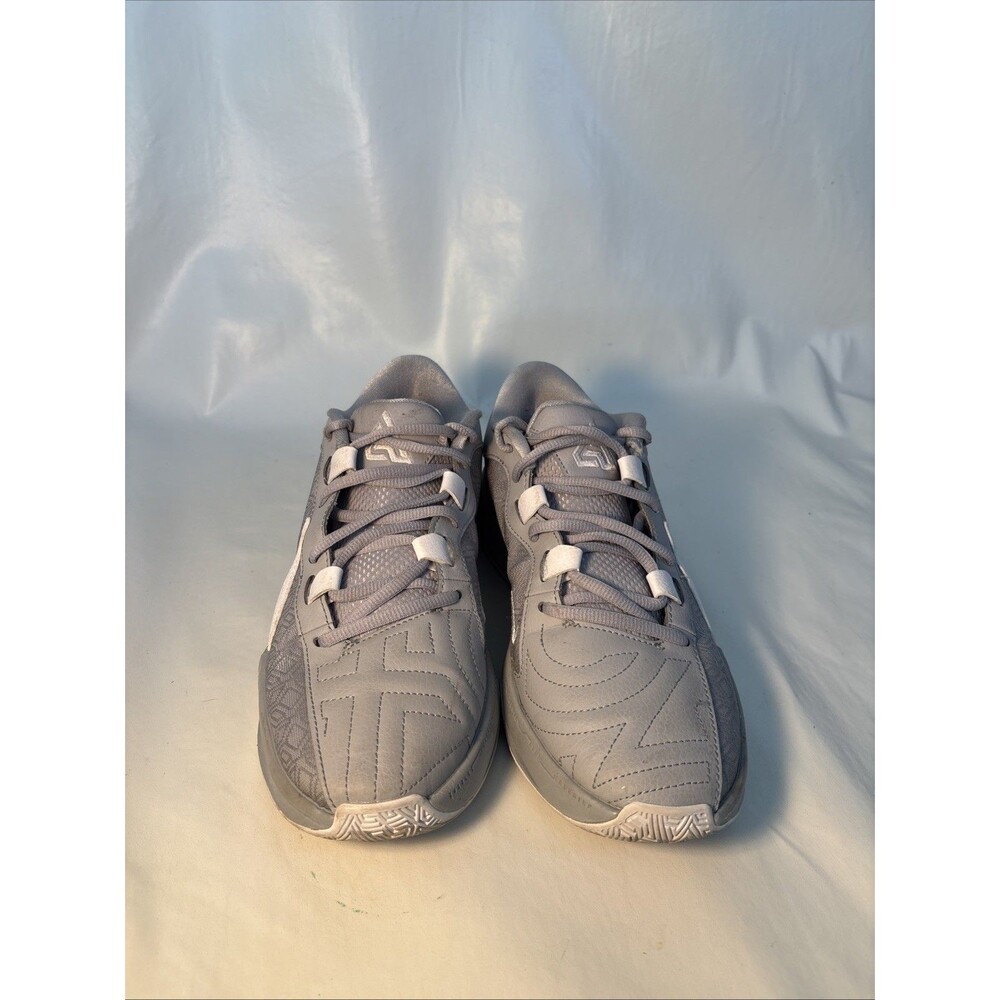 Nike Zoom Size 8 Freak - 5 Gray/White DZ2946-002
